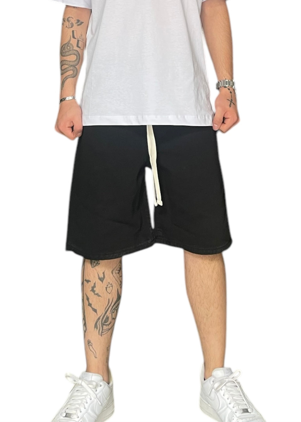 BERMUDA CON ELASTICO IN VITA