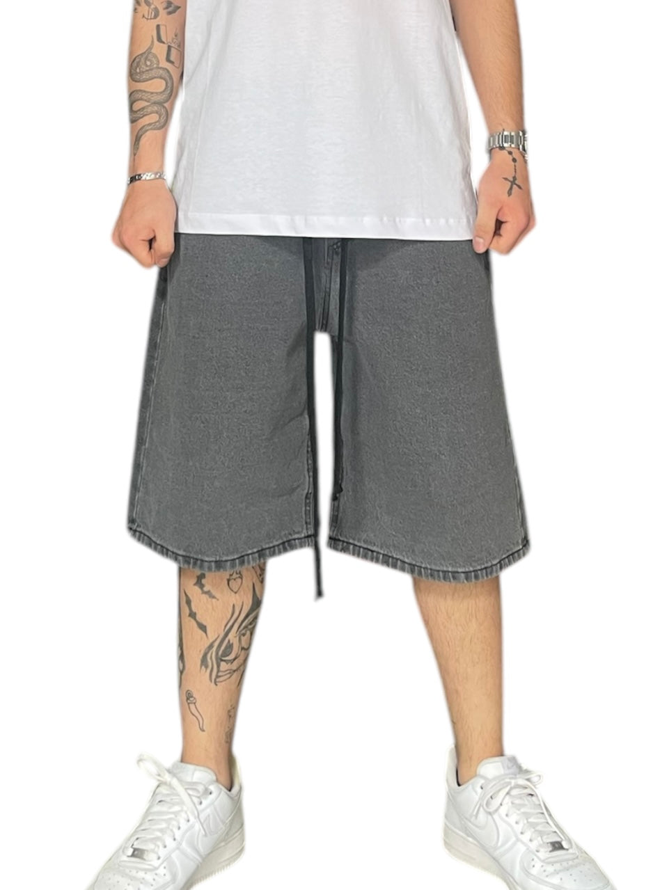 BERMUDA CON ELASTICO IN VITA